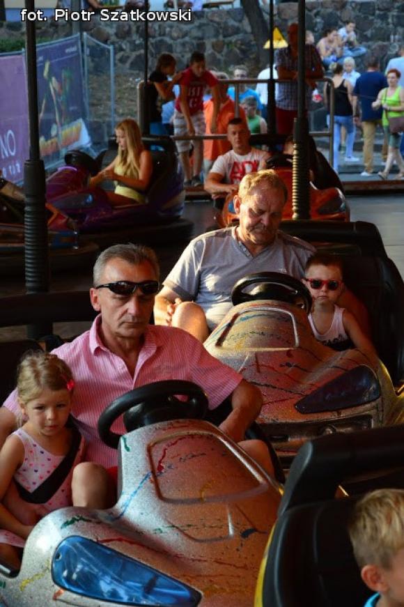 Laureaci Kwietnika, mistrz szybownik, baśniowe obrazy, zabawa w lunaparku. Co widział Piotr podczas drugiego dnia Święta Róży?