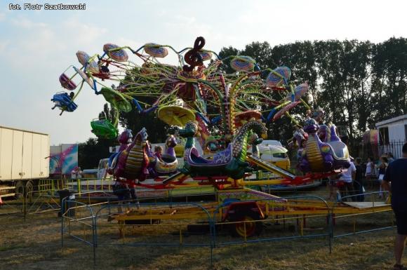 Laureaci Kwietnika, mistrz szybownik, baśniowe obrazy, zabawa w lunaparku. Co widział Piotr podczas drugiego dnia Święta Róży?