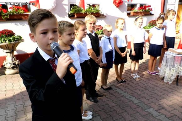 Czas to najlepsza cenzura, a cierpliwość najdoskonalszy nauczyciel. 80-lat Szkoły Podstawowej w Szewcach Nadolnych