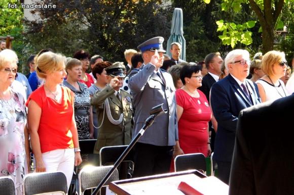 Czas to najlepsza cenzura, a cierpliwość najdoskonalszy nauczyciel. 80-lat Szkoły Podstawowej w Szewcach Nadolnych