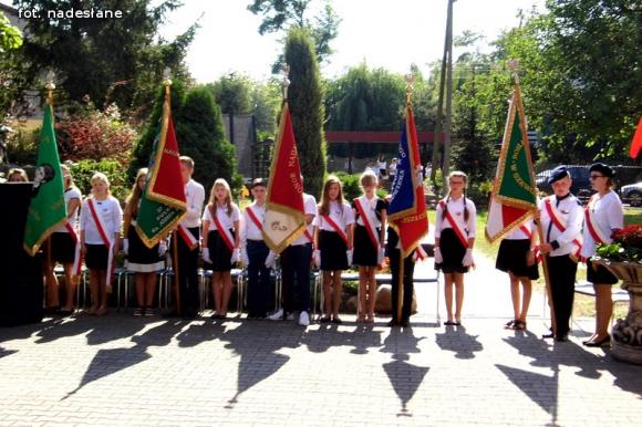 Czas to najlepsza cenzura, a cierpliwość najdoskonalszy nauczyciel. 80-lat Szkoły Podstawowej w Szewcach Nadolnych