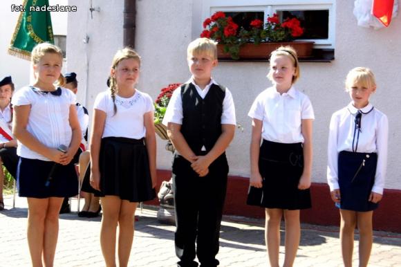 Czas to najlepsza cenzura, a cierpliwość najdoskonalszy nauczyciel. 80-lat Szkoły Podstawowej w Szewcach Nadolnych