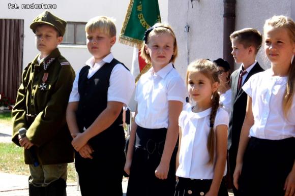 Czas to najlepsza cenzura, a cierpliwość najdoskonalszy nauczyciel. 80-lat Szkoły Podstawowej w Szewcach Nadolnych