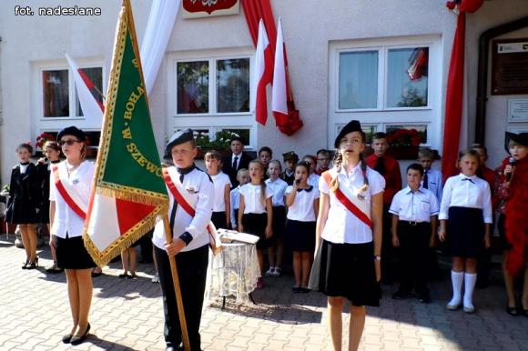 Czas to najlepsza cenzura, a cierpliwość najdoskonalszy nauczyciel. 80-lat Szkoły Podstawowej w Szewcach Nadolnych
