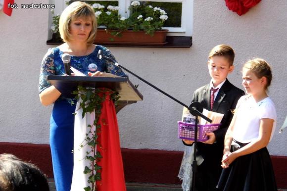 Czas to najlepsza cenzura, a cierpliwość najdoskonalszy nauczyciel. 80-lat Szkoły Podstawowej w Szewcach Nadolnych