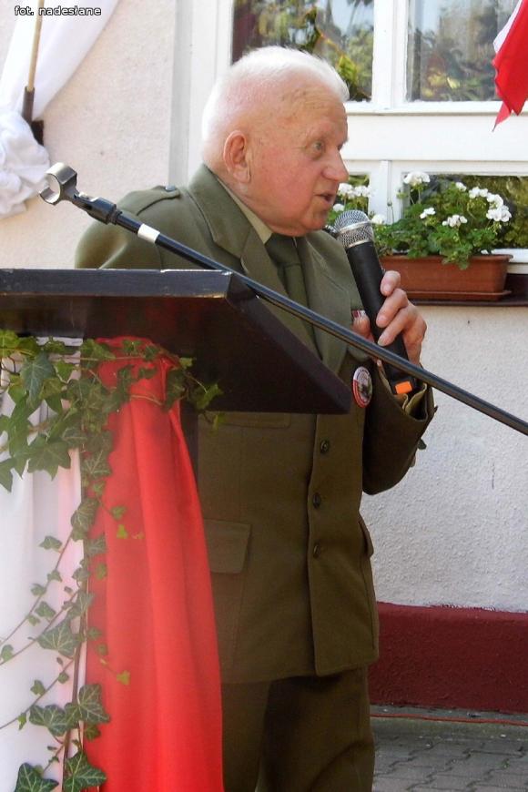 Czas to najlepsza cenzura, a cierpliwość najdoskonalszy nauczyciel. 80-lat Szkoły Podstawowej w Szewcach Nadolnych