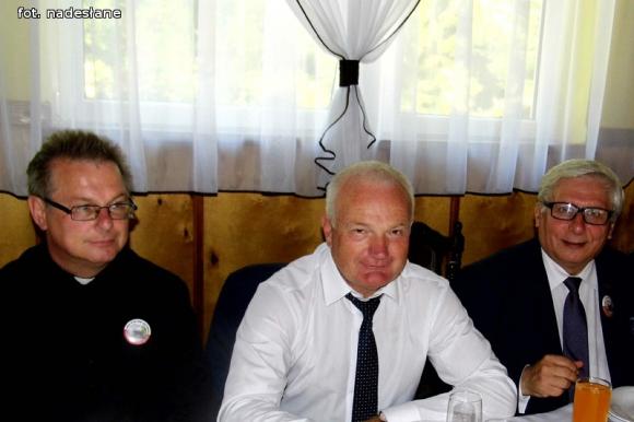 Czas to najlepsza cenzura, a cierpliwość najdoskonalszy nauczyciel. 80-lat Szkoły Podstawowej w Szewcach Nadolnych