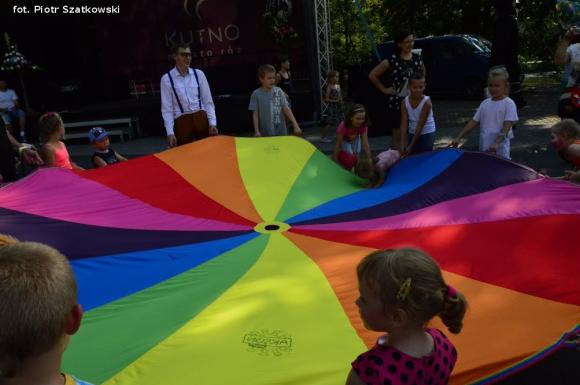Finalista Masterchef gotuje dla mieszkańców, pokaz fitnessu i nasze portrety. Trzeci dzień na Święcie Róży