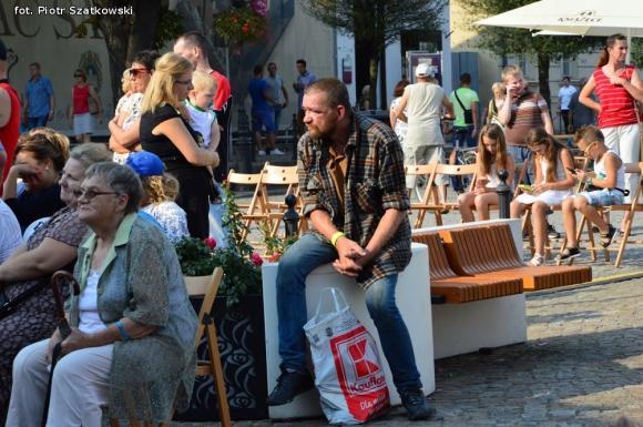 Finalista Masterchef gotuje dla mieszkańców, pokaz fitnessu i nasze portrety. Trzeci dzień na Święcie Róży