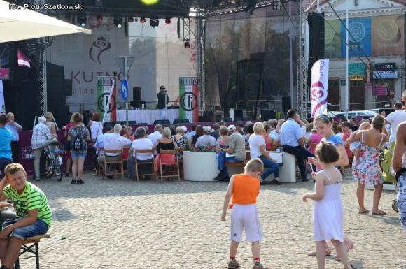 Finalista Masterchef gotuje dla mieszkańców, pokaz fitnessu i nasze portrety. Trzeci dzień na Święcie Róży