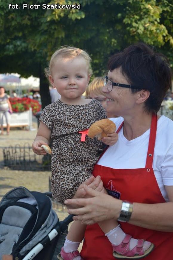 Finalista Masterchef gotuje dla mieszkańców, pokaz fitnessu i nasze portrety. Trzeci dzień na Święcie Róży