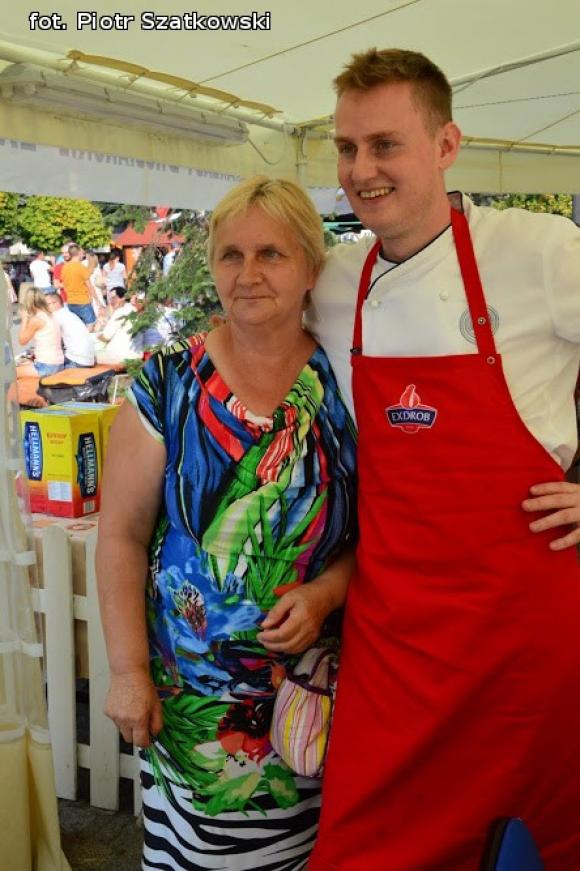 Finalista Masterchef gotuje dla mieszkańców, pokaz fitnessu i nasze portrety. Trzeci dzień na Święcie Róży