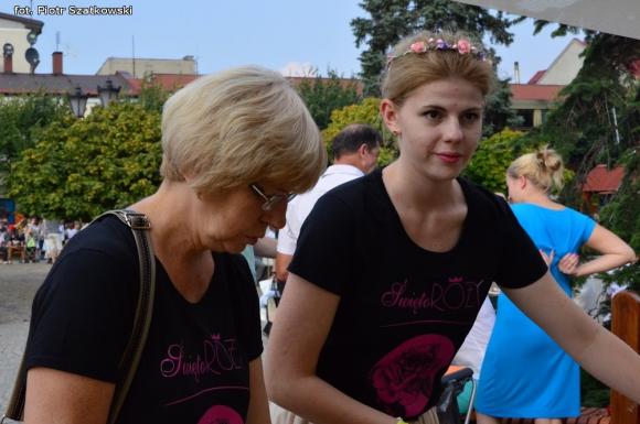 Finalista Masterchef gotuje dla mieszkańców, pokaz fitnessu i nasze portrety. Trzeci dzień na Święcie Róży