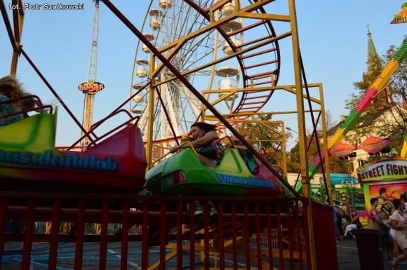 Finalista Masterchef gotuje dla mieszkańców, pokaz fitnessu i nasze portrety. Trzeci dzień na Święcie Róży