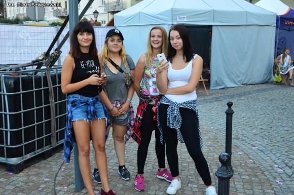 Finalista Masterchef gotuje dla mieszkańców, pokaz fitnessu i nasze portrety. Trzeci dzień na Święcie Róży