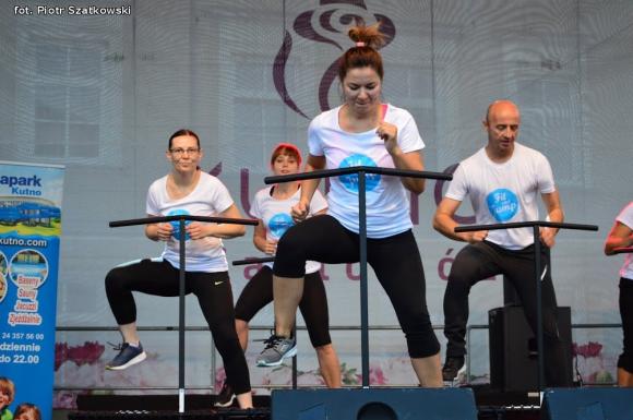 Finalista Masterchef gotuje dla mieszkańców, pokaz fitnessu i nasze portrety. Trzeci dzień na Święcie Róży