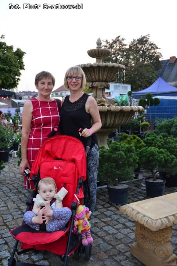 Finalista Masterchef gotuje dla mieszkańców, pokaz fitnessu i nasze portrety. Trzeci dzień na Święcie Róży