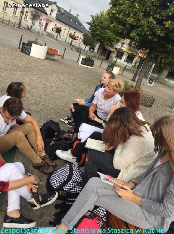 Czytaliśmy przy fontannie i nie tylko - Ogólnopolski Dzień Głośnego Czytania