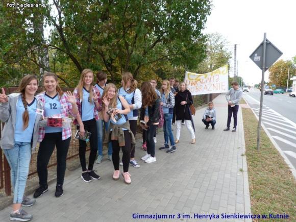 Czytaliśmy przy fontannie i nie tylko - Ogólnopolski Dzień Głośnego Czytania