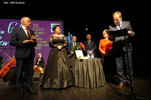 Honorowa Nagroda Prezydenta Kutna za szczególne zasługi w zakresie promocji miasta dla Agnieszki Mikołajczyk