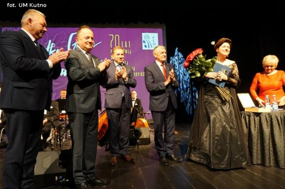 Honorowa Nagroda Prezydenta Kutna za szczególne zasługi w zakresie promocji miasta dla Agnieszki Mikołajczyk