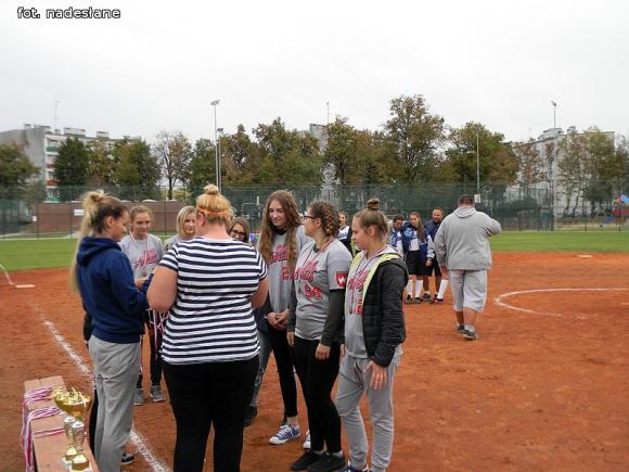 Dziewczyny z Kutna z wicemistrzostwem Polski Juniorek w softballu