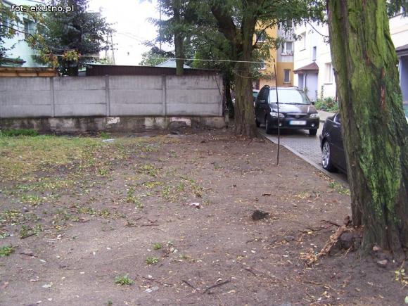 Mieszkańcy proszą prezydenta o zmiany w projekcie przebudowy parkingów przy Wojska Polskiego