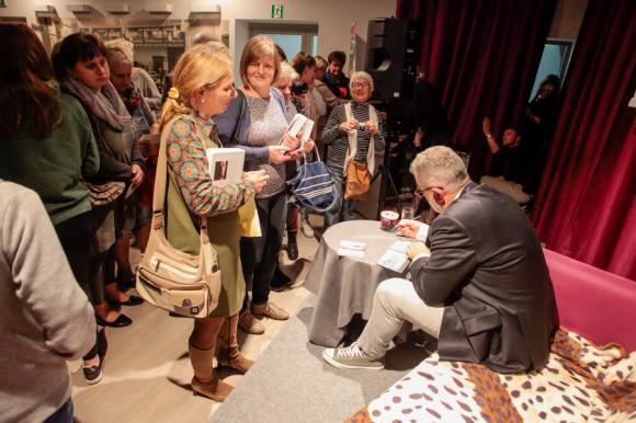 Nigdy nie jest się wolnym, jeśli się kogoś za bardzo podziwia. Kydryński w Kutnie