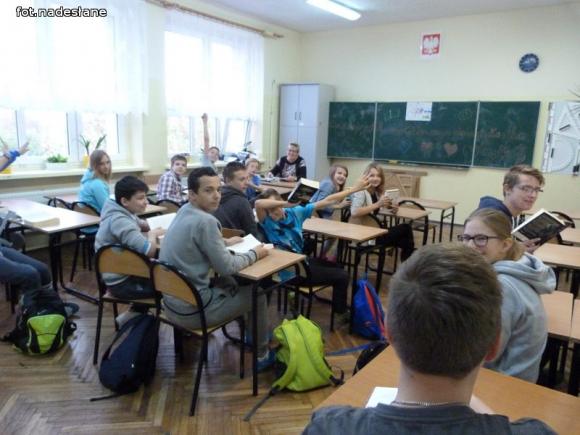 Czytelnicza Sztafeta Szkół trwa. Dziś pałeczkę przejęła 