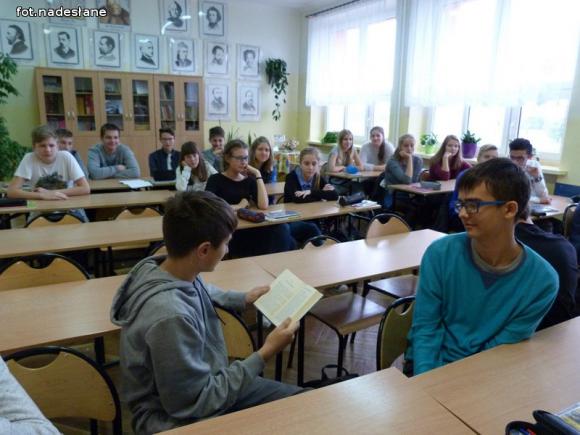 Czytelnicza Sztafeta Szkół trwa. Dziś pałeczkę przejęła 