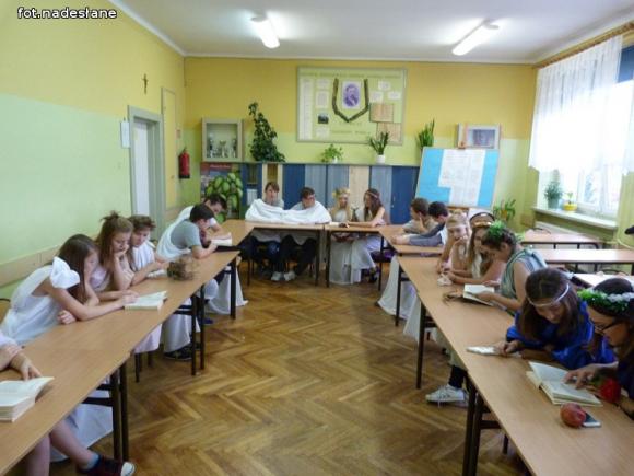 Czytelnicza Sztafeta Szkół trwa. Dziś pałeczkę przejęła 