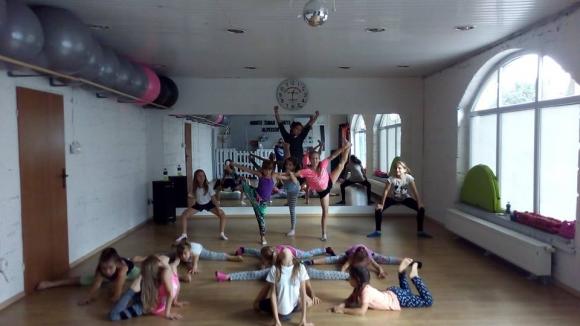 OGŁASZAMY NABÓR DO GRUP TANECZNYCH STREET DANCE STUDIO! TAŃCZ Z NAMI!
