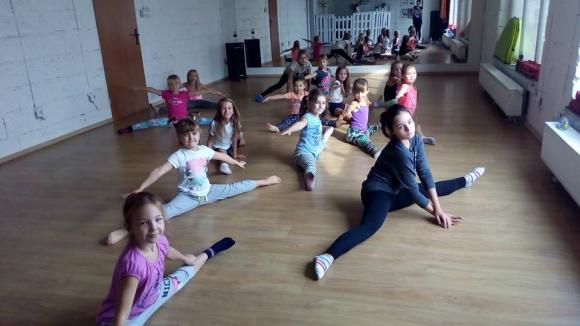 OGŁASZAMY NABÓR DO GRUP TANECZNYCH STREET DANCE STUDIO! TAŃCZ Z NAMI!