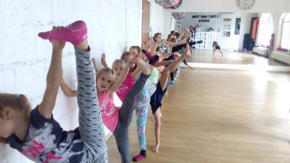 OGŁASZAMY NABÓR DO GRUP TANECZNYCH STREET DANCE STUDIO! TAŃCZ Z NAMI!