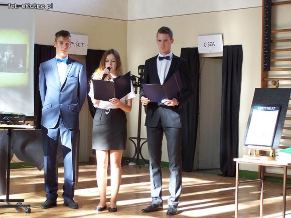 Spróbuj bez szkoły żyć! Nagrody Starosty dla nauczycieli