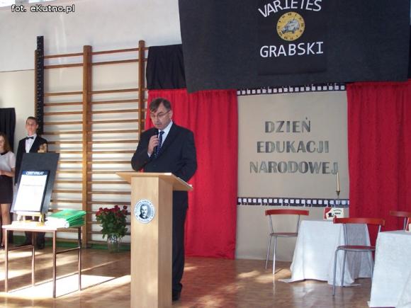 Spróbuj bez szkoły żyć! Nagrody Starosty dla nauczycieli