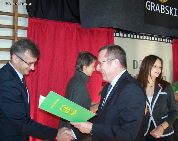 Spróbuj bez szkoły żyć! Nagrody Starosty dla nauczycieli