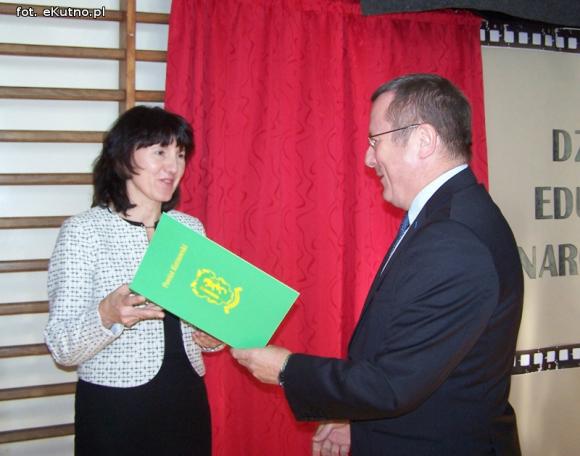 Spróbuj bez szkoły żyć! Nagrody Starosty dla nauczycieli