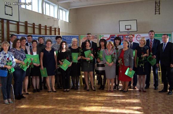 Spróbuj bez szkoły żyć! Nagrody Starosty dla nauczycieli