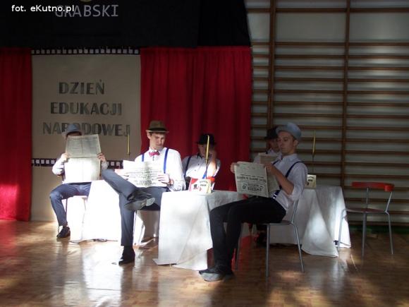 Spróbuj bez szkoły żyć! Nagrody Starosty dla nauczycieli