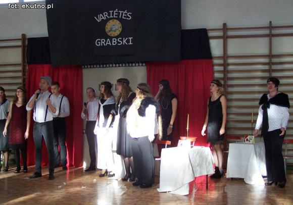 Spróbuj bez szkoły żyć! Nagrody Starosty dla nauczycieli