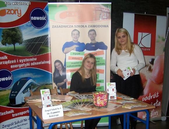 Trwają II Powiatowe Targi Pracy