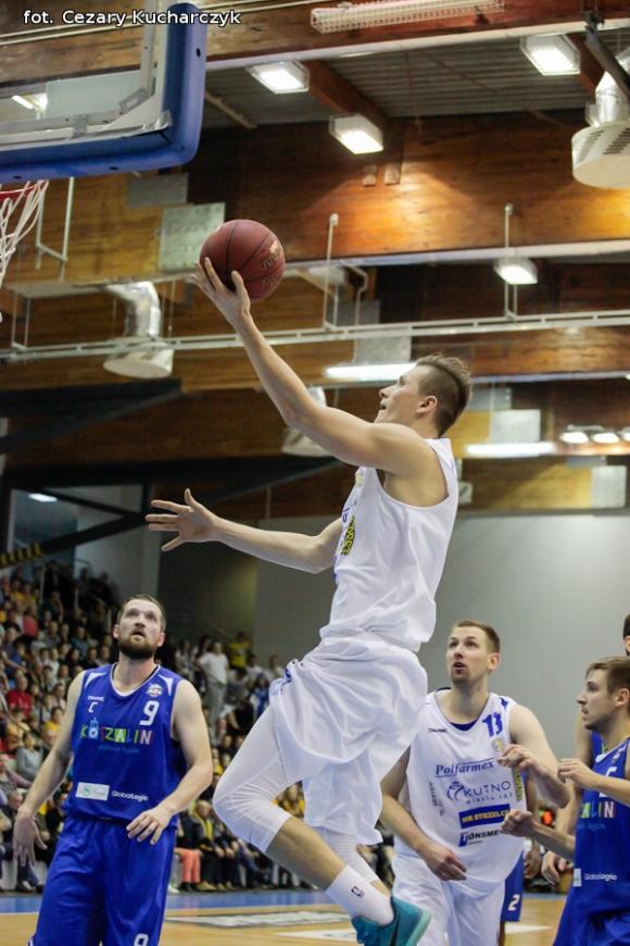 Polfarmex Kutno przegrywa z AZS Koszalin