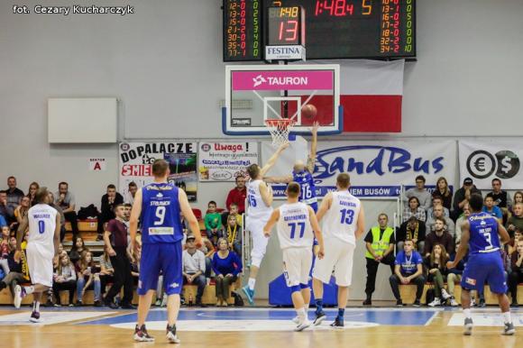 Polfarmex Kutno przegrywa z AZS Koszalin