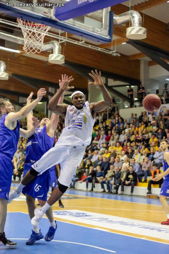 Polfarmex Kutno przegrywa z AZS Koszalin