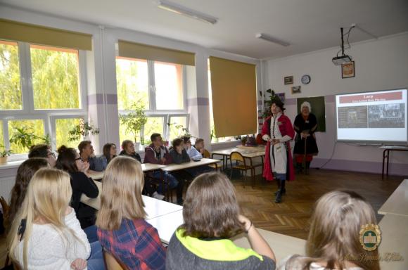 I etap larpa Walka o tron 1733