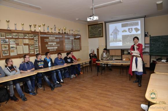 I etap larpa Walka o tron 1733