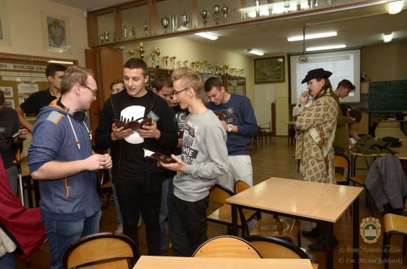 I etap larpa Walka o tron 1733