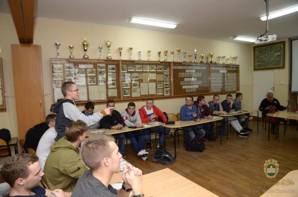 I etap larpa Walka o tron 1733