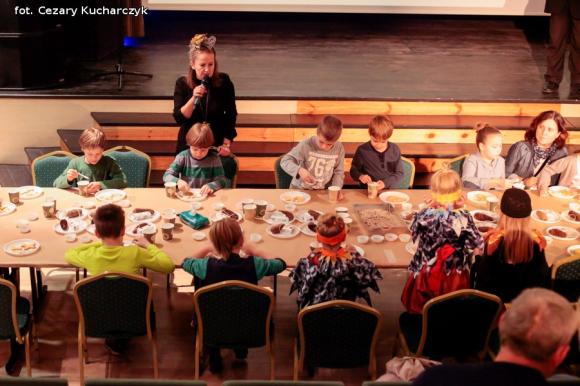 Promocja Albumu naszego Pana od przyrody. I pamiętajcie jeleń nie jest mężem sarny :)